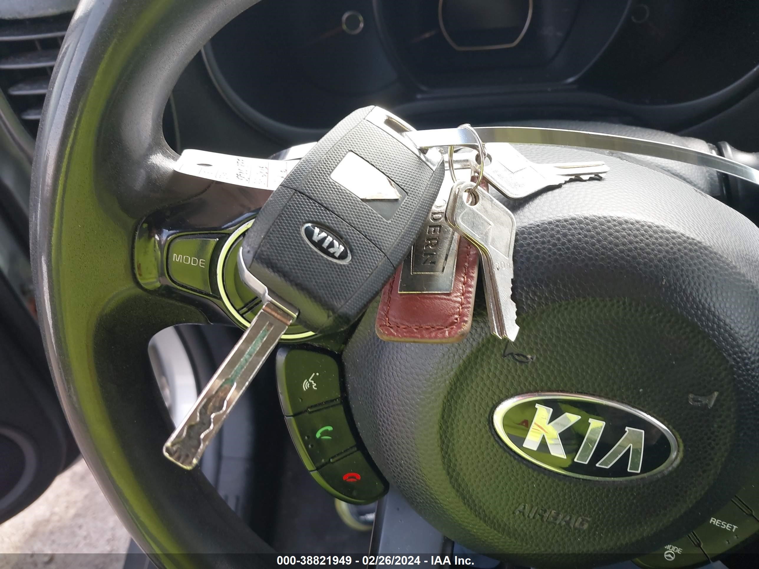 Photo 10 VIN: KNDJN2A26F7787005 - KIA SOUL 