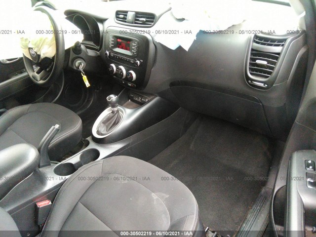 Photo 4 VIN: KNDJN2A26F7810816 - KIA SOUL 