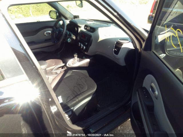 Photo 4 VIN: KNDJN2A26F7811996 - KIA SOUL 