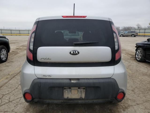 Photo 5 VIN: KNDJN2A26F7812646 - KIA SOUL 