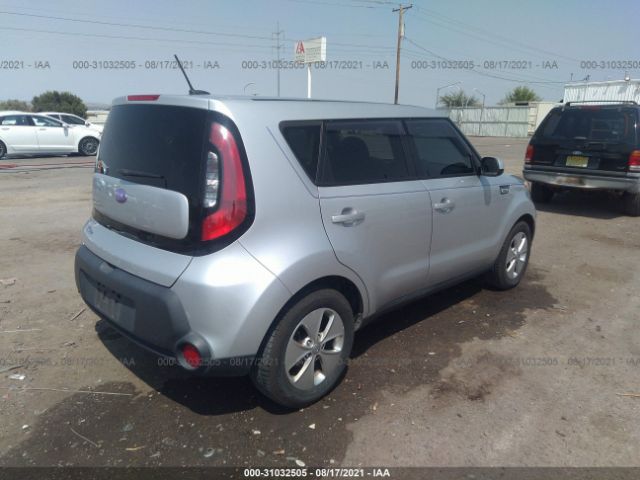 Photo 3 VIN: KNDJN2A26F7812646 - KIA SOUL 