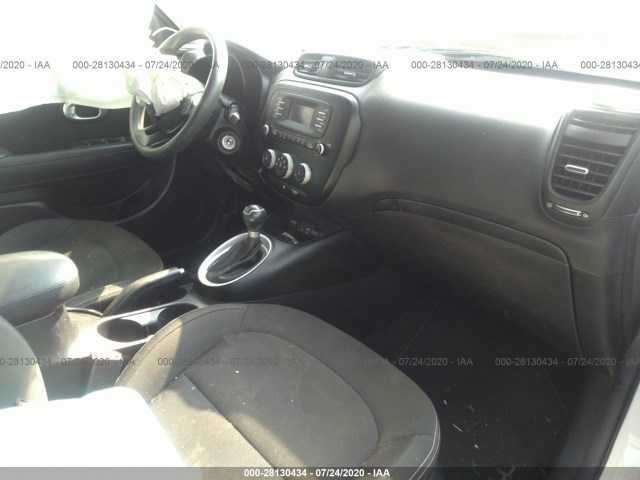 Photo 4 VIN: KNDJN2A26G7352132 - KIA SOUL 