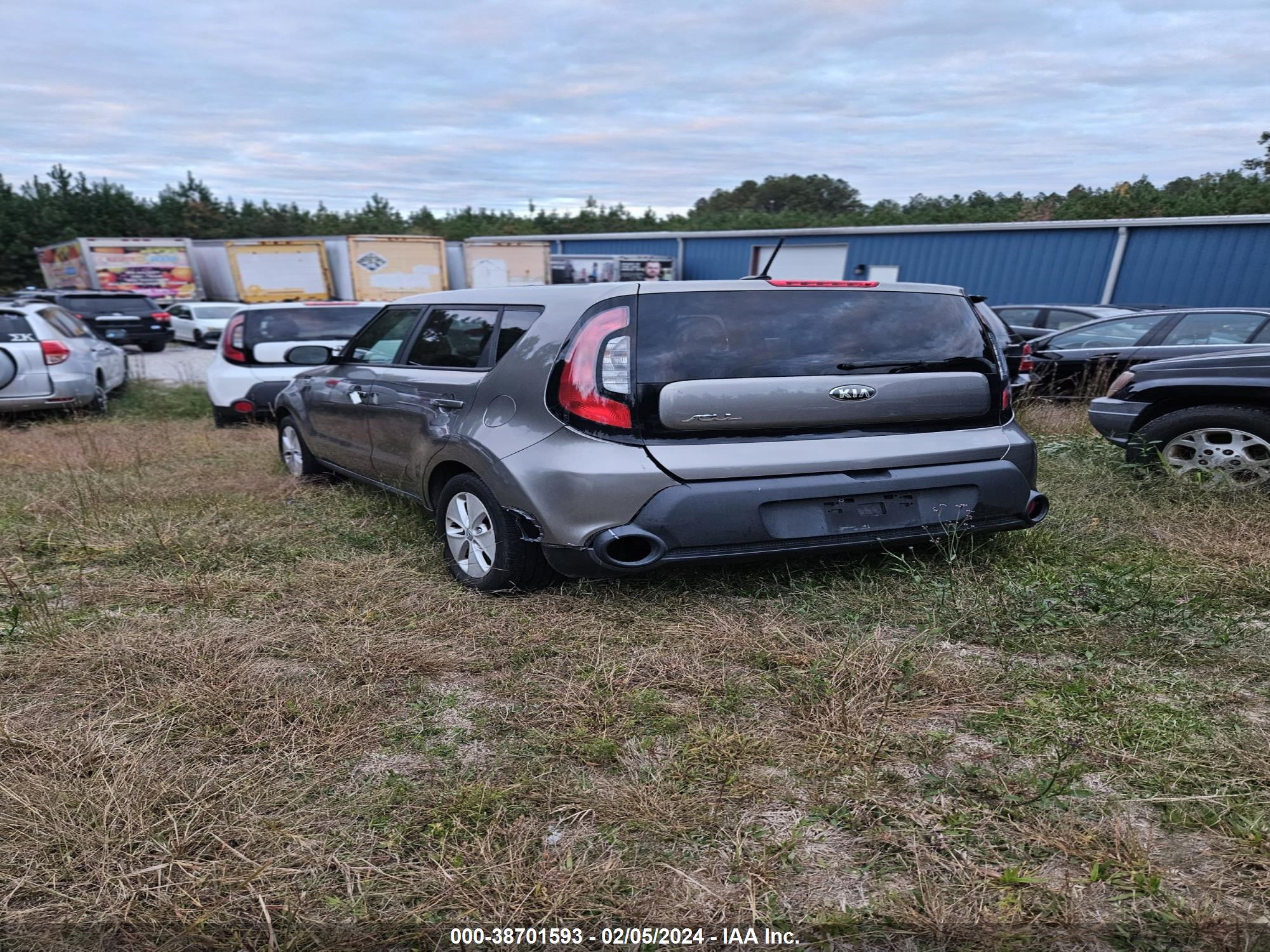 Photo 3 VIN: KNDJN2A26G7354284 - KIA SOUL 