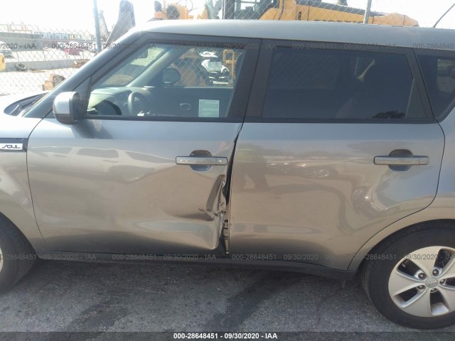 Photo 5 VIN: KNDJN2A26G7375992 - KIA SOUL 