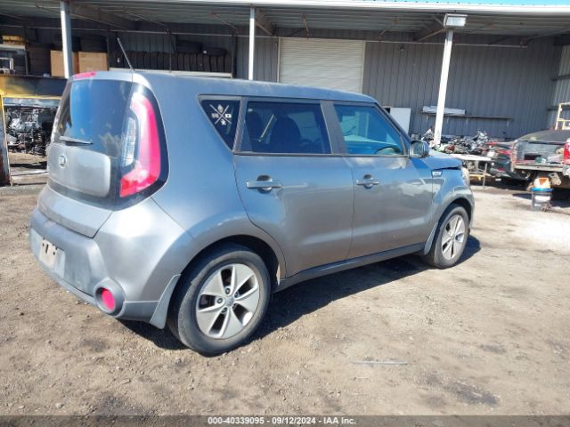 Photo 3 VIN: KNDJN2A26G7390203 - KIA SOUL 