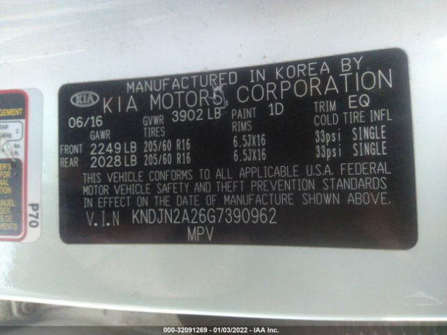 Photo 8 VIN: KNDJN2A26G7390962 - KIA SOUL 