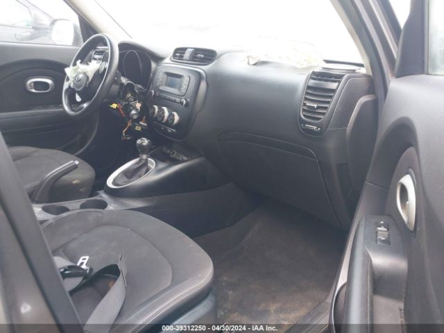 Photo 4 VIN: KNDJN2A26G7395899 - KIA SOUL 