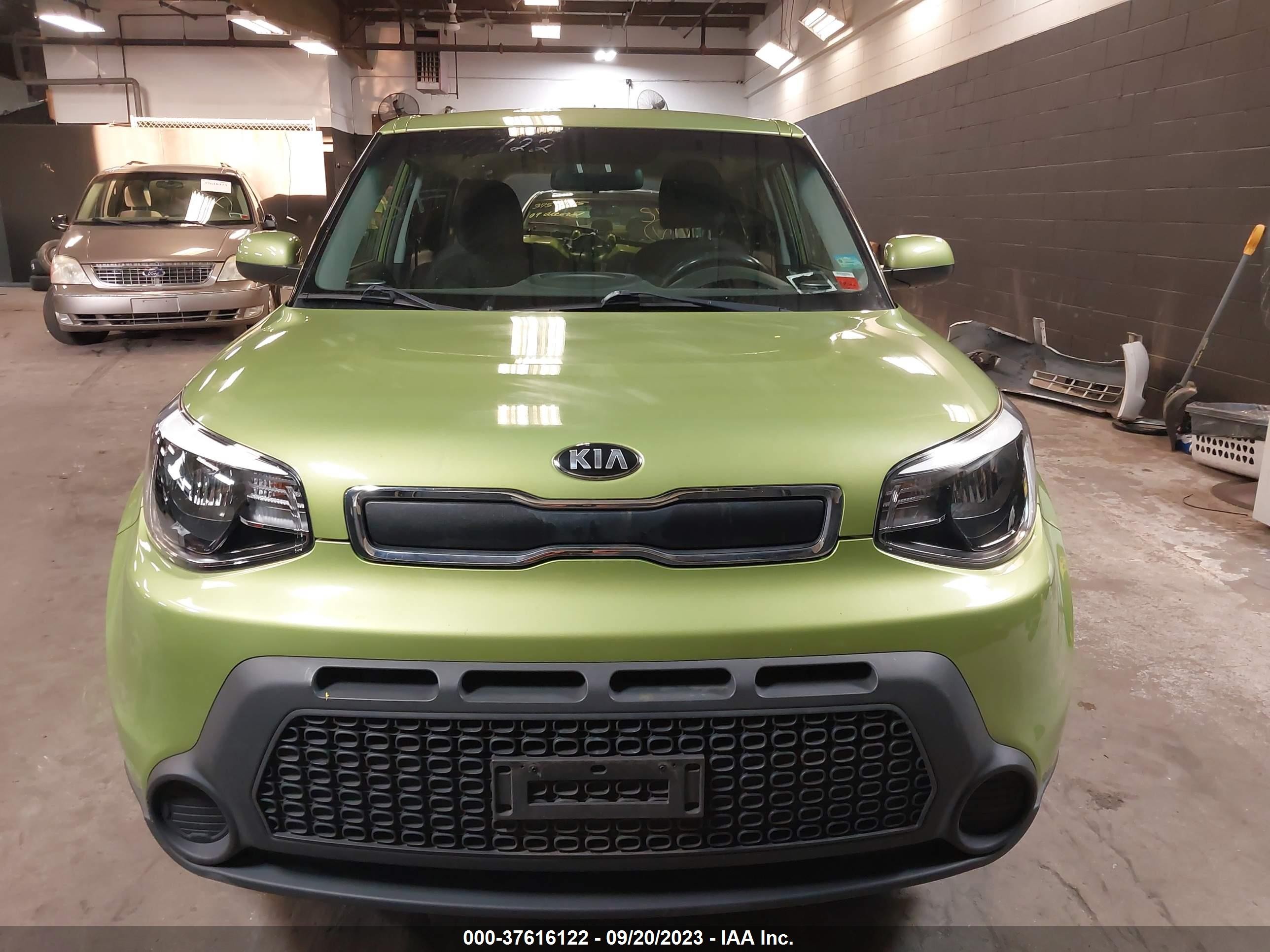 Photo 12 VIN: KNDJN2A26G7841324 - KIA SOUL 