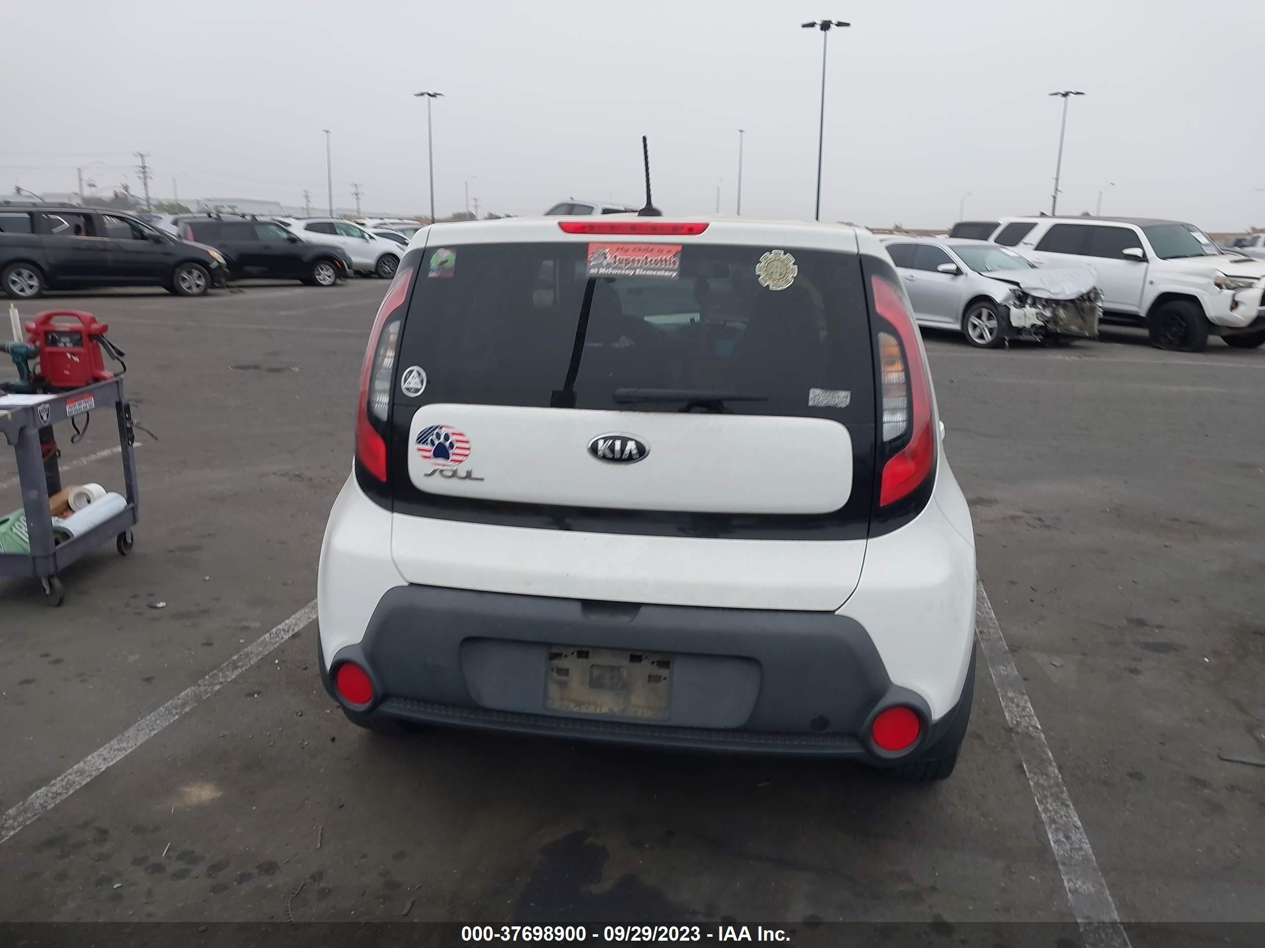 Photo 16 VIN: KNDJN2A26G7866949 - KIA SOUL 