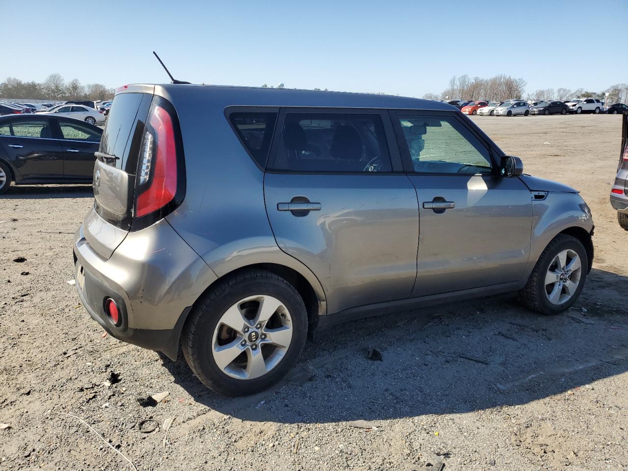 Photo 2 VIN: KNDJN2A26H7412301 - KIA SOUL 