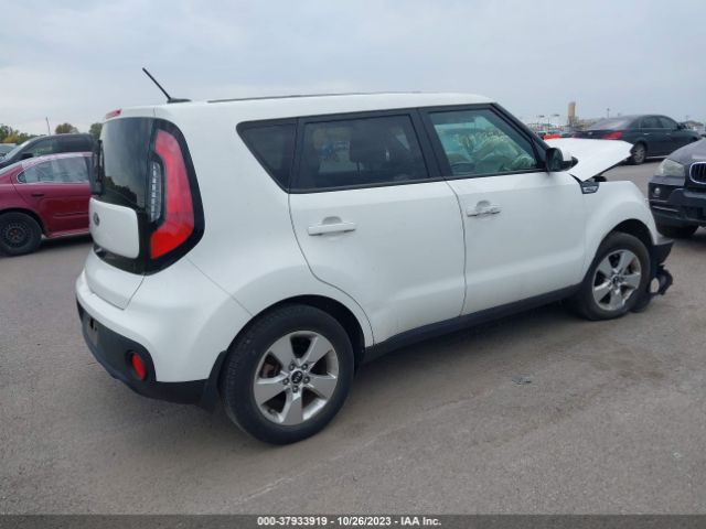 Photo 3 VIN: KNDJN2A26H7424223 - KIA SOUL 