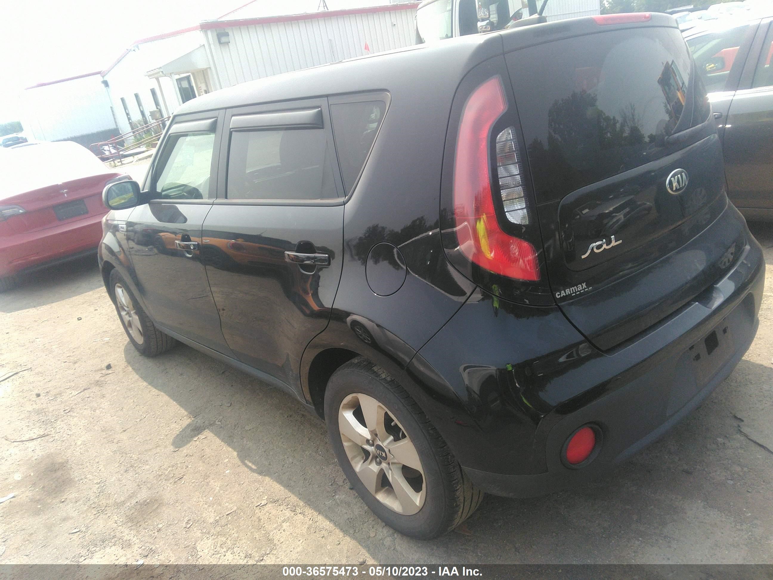 Photo 2 VIN: KNDJN2A26H7435965 - KIA SOUL 