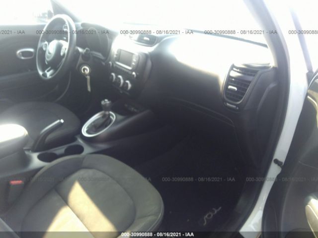 Photo 4 VIN: KNDJN2A26H7452006 - KIA SOUL 