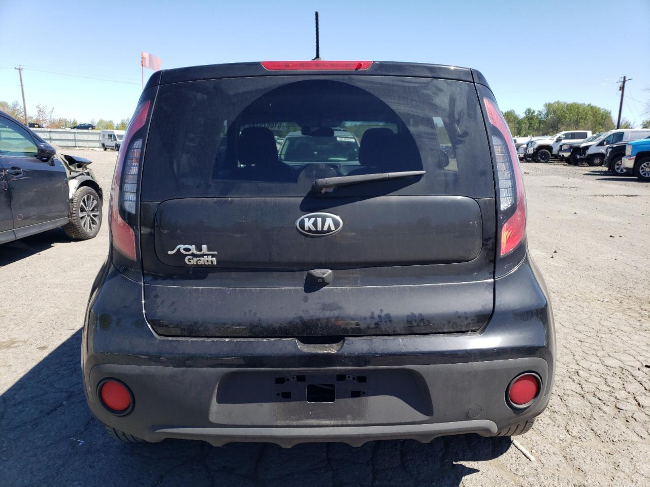 Photo 5 VIN: KNDJN2A26H7885843 - KIA SOUL 