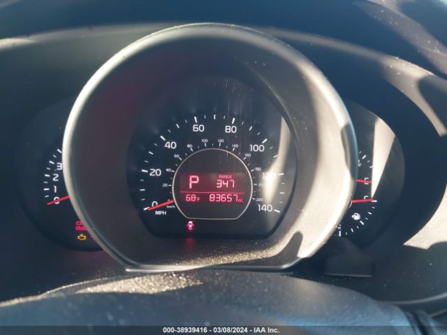 Photo 6 VIN: KNDJN2A26J7561796 - KIA SOUL 