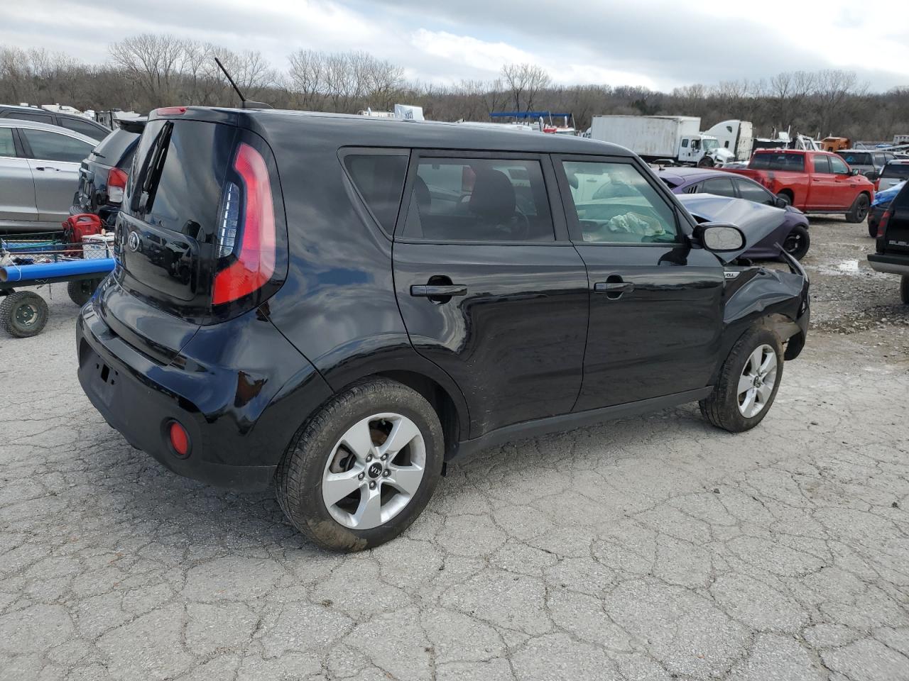 Photo 2 VIN: KNDJN2A26J7567906 - KIA SOUL 