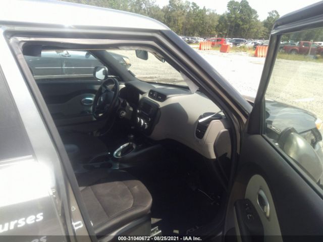 Photo 4 VIN: KNDJN2A26J7610317 - KIA SOUL 