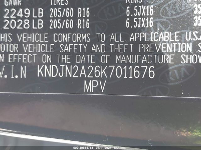 Photo 8 VIN: KNDJN2A26K7011676 - KIA SOUL 