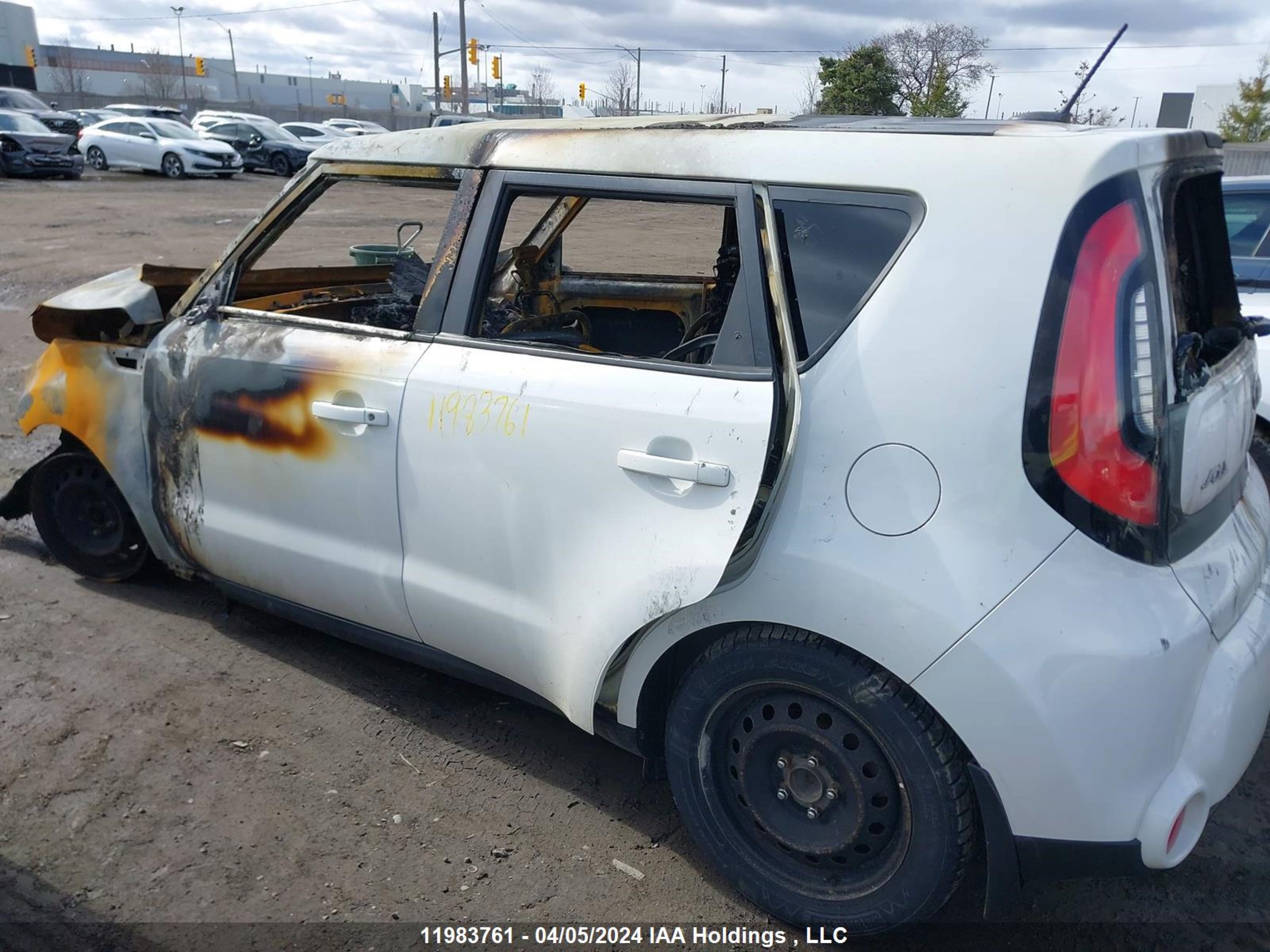 Photo 12 VIN: KNDJN2A27E7108177 - KIA SOUL 