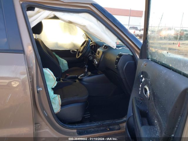 Photo 4 VIN: KNDJN2A27F7220057 - KIA SOUL 