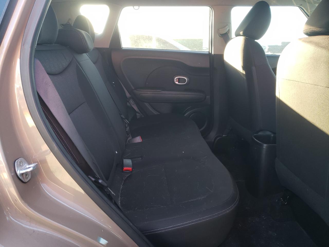 Photo 10 VIN: KNDJN2A27F7230426 - KIA SOUL 