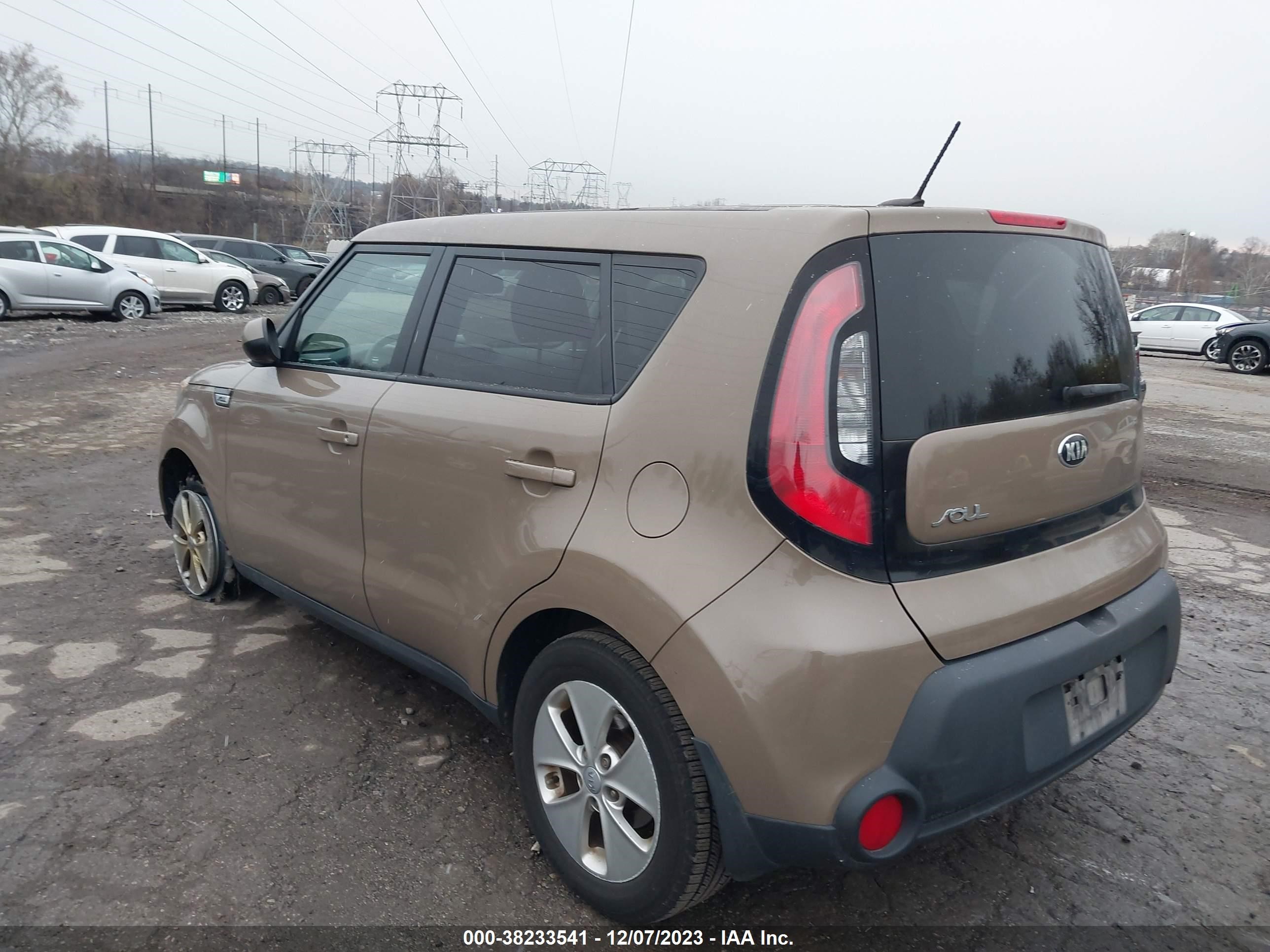 Photo 2 VIN: KNDJN2A27F7232502 - KIA SOUL 