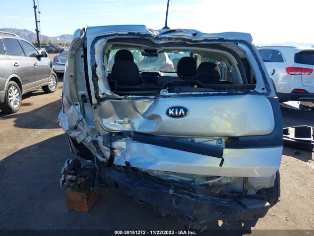 Photo 5 VIN: KNDJN2A27F7778846 - KIA SOUL 