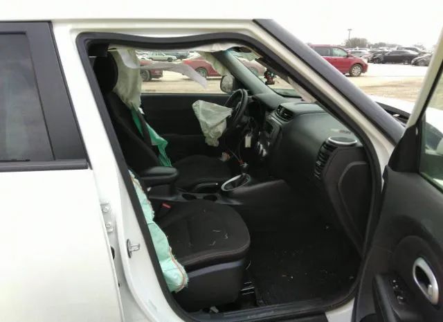 Photo 4 VIN: KNDJN2A27F7800389 - KIA SOUL 