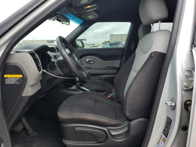 Photo 6 VIN: KNDJN2A27F7817385 - KIA SOUL 