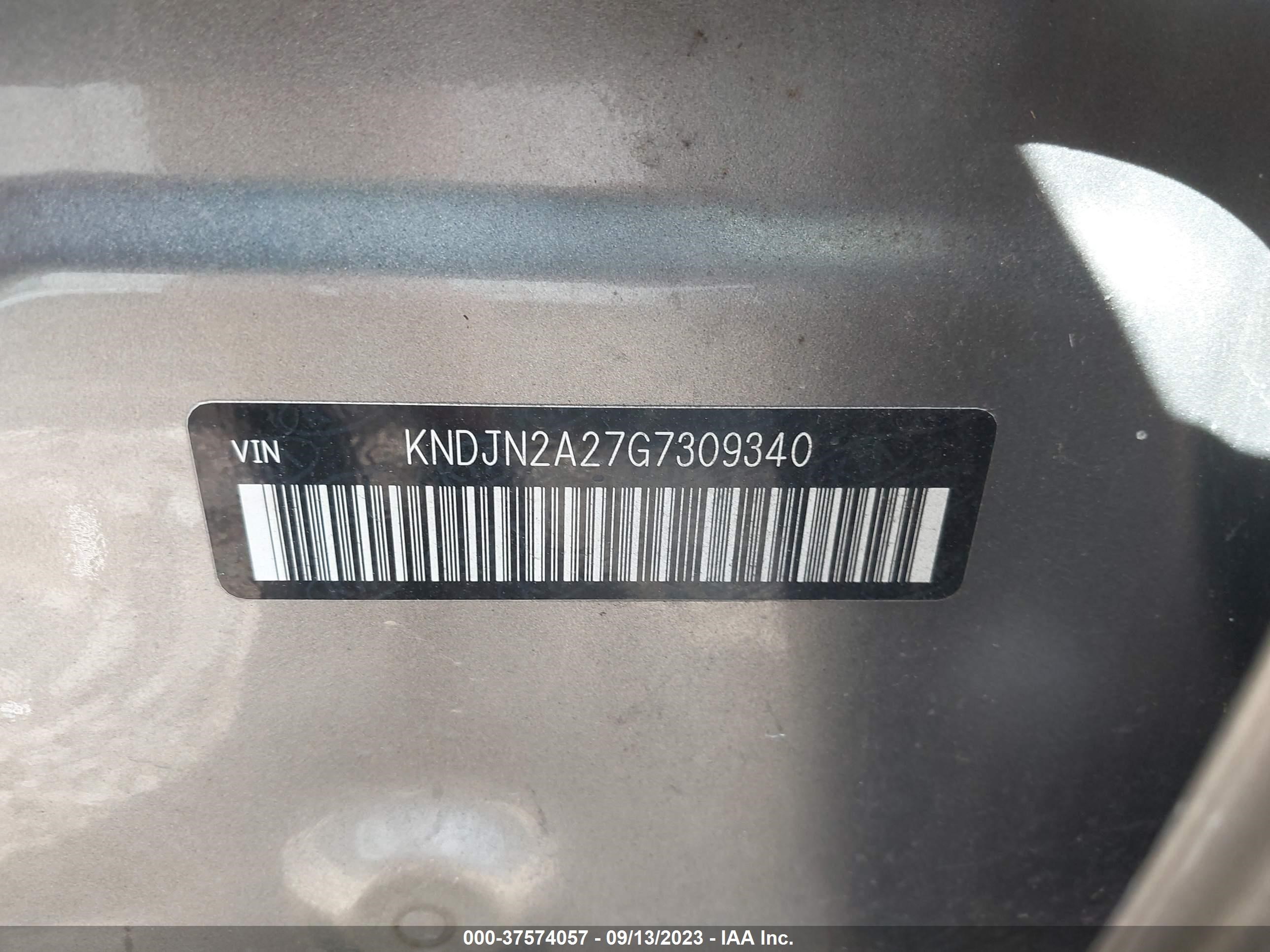 Photo 8 VIN: KNDJN2A27G7309340 - KIA SOUL 