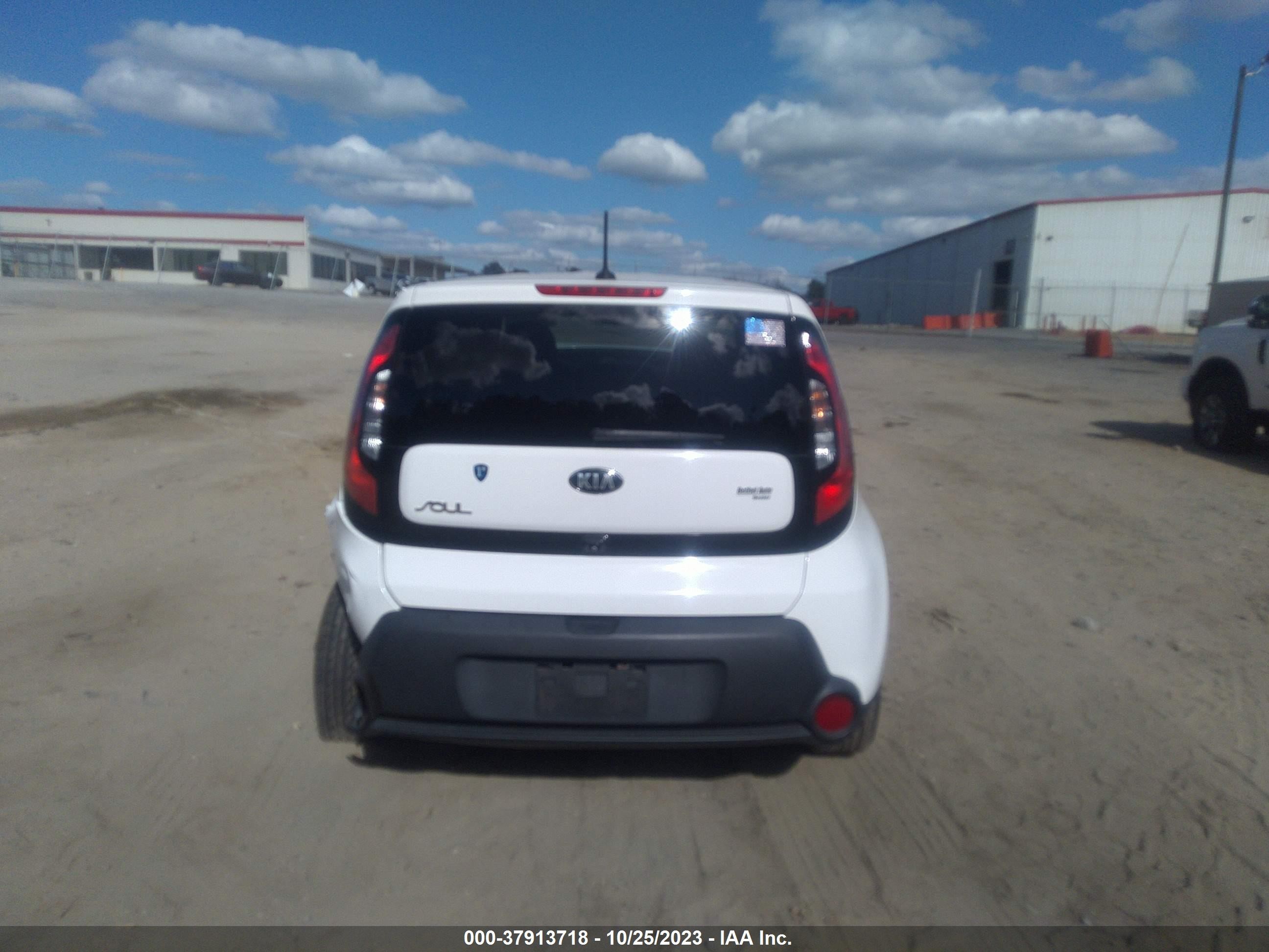 Photo 16 VIN: KNDJN2A27G7336764 - KIA SOUL 