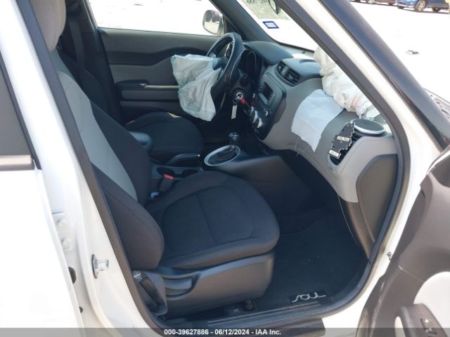 Photo 4 VIN: KNDJN2A27G7368324 - KIA SOUL 