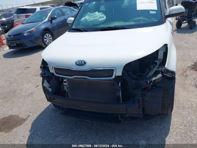 Photo 5 VIN: KNDJN2A27G7368324 - KIA SOUL 