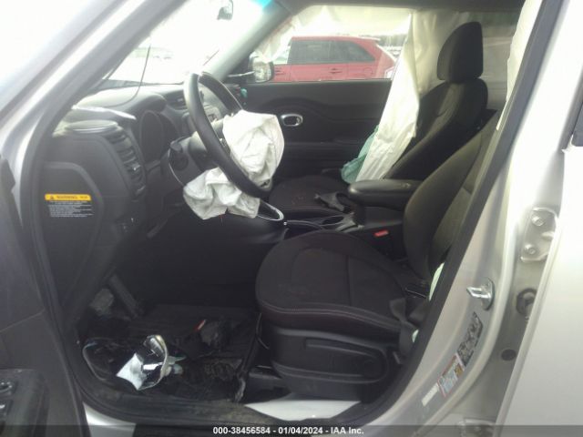 Photo 4 VIN: KNDJN2A27H7467176 - KIA SOUL 