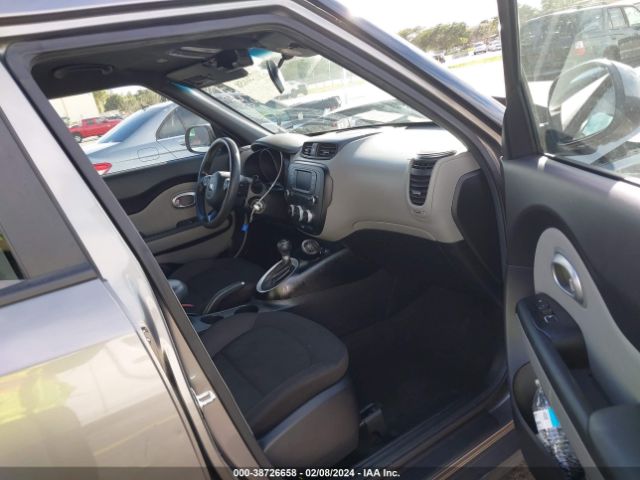 Photo 4 VIN: KNDJN2A27J7507620 - KIA SOUL 