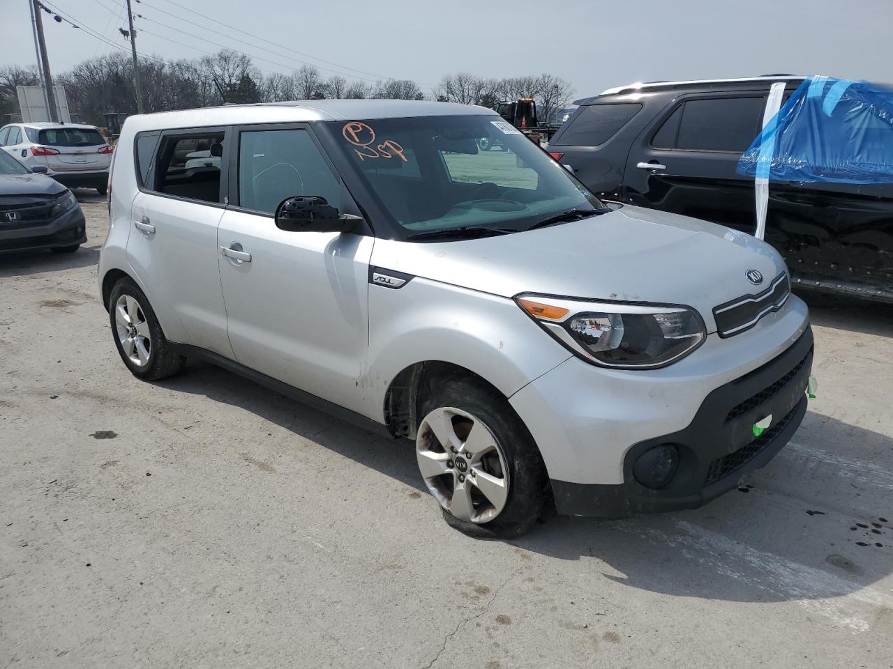 Photo 3 VIN: KNDJN2A27J7535417 - KIA SOUL 