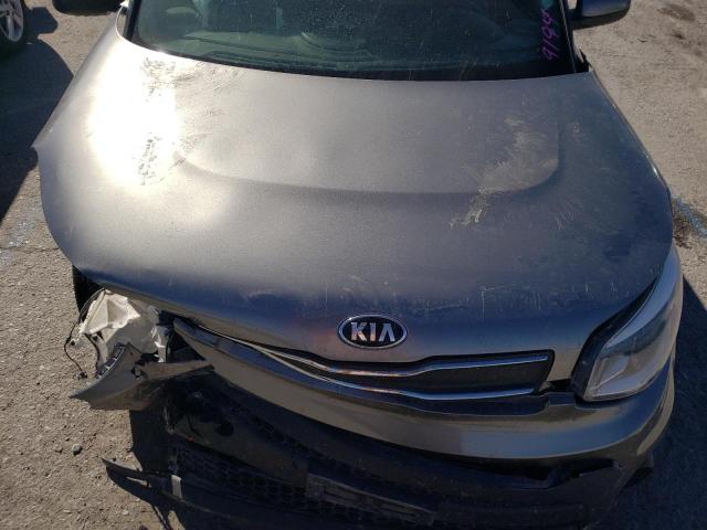 Photo 10 VIN: KNDJN2A27J7569194 - KIA SOUL 