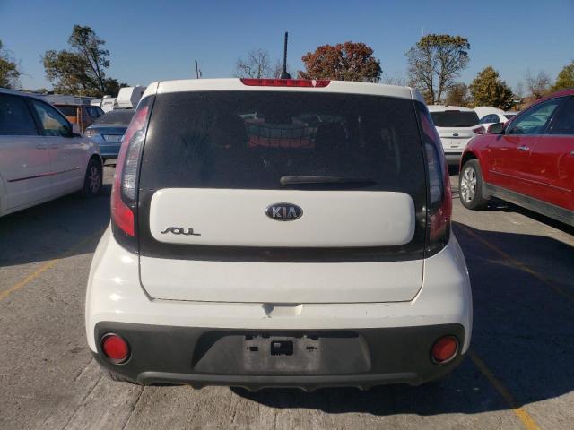 Photo 5 VIN: KNDJN2A27J7581765 - KIA SOUL 