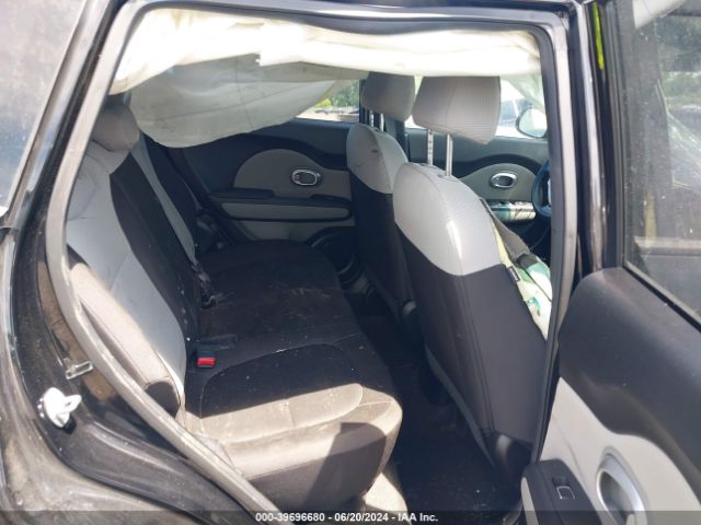 Photo 7 VIN: KNDJN2A27J7588411 - KIA SOUL 