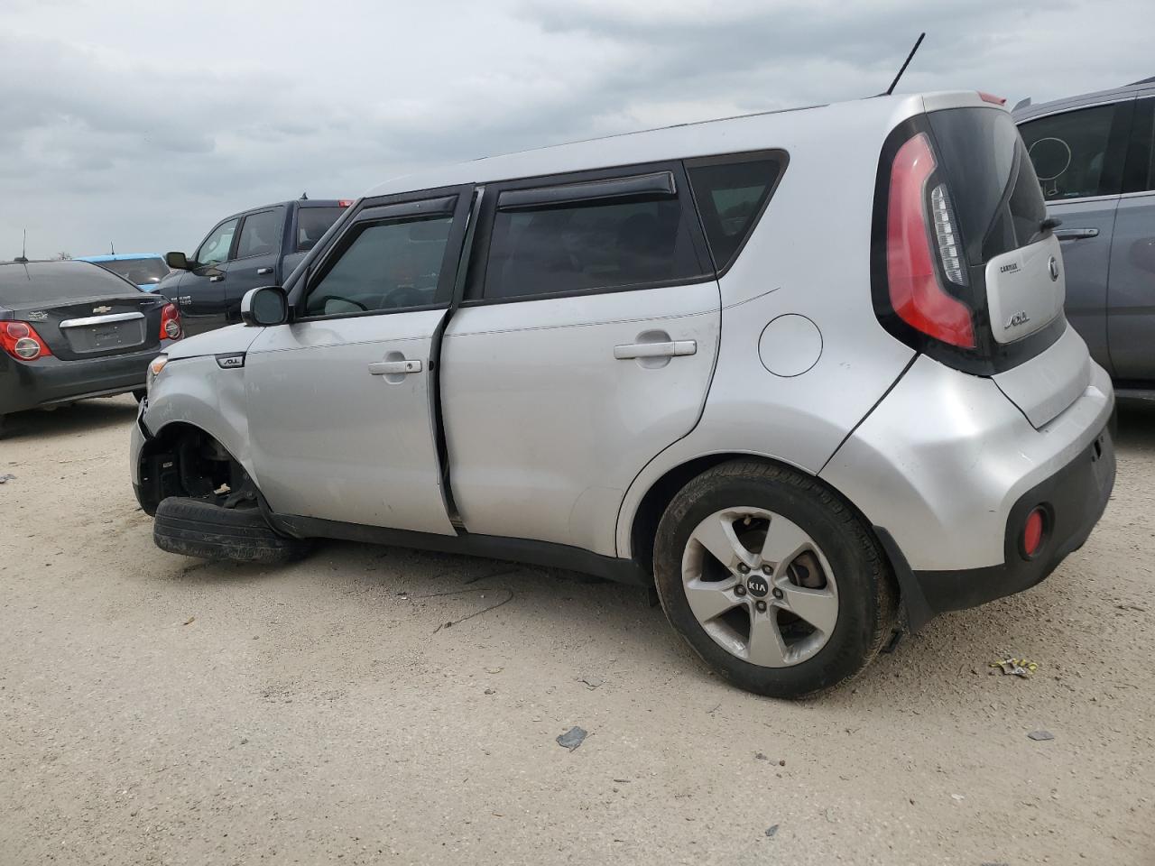 Photo 1 VIN: KNDJN2A27J7592927 - KIA SOUL 