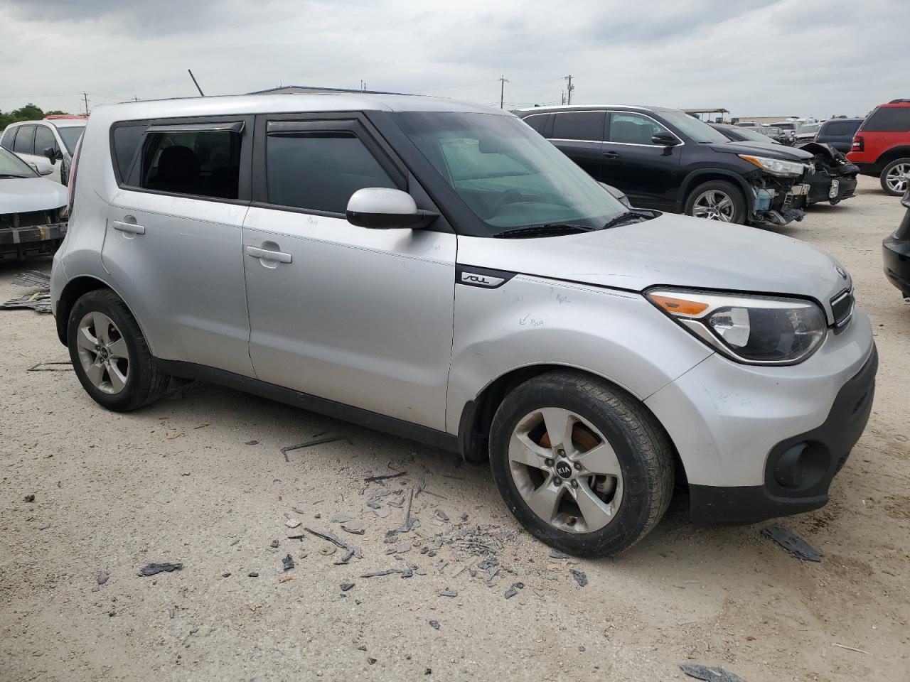 Photo 3 VIN: KNDJN2A27J7592927 - KIA SOUL 