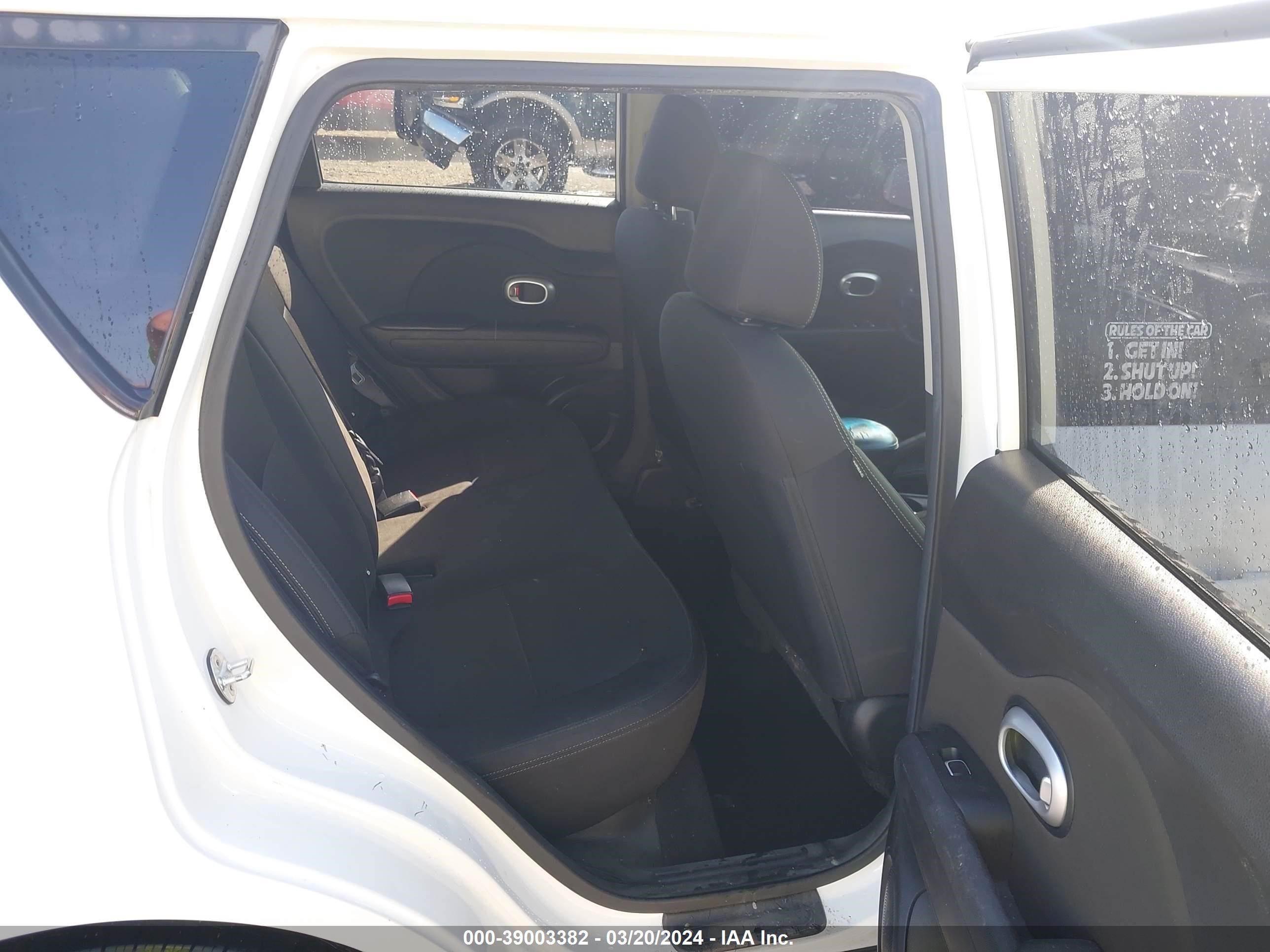 Photo 7 VIN: KNDJN2A27J7899806 - KIA SOUL 