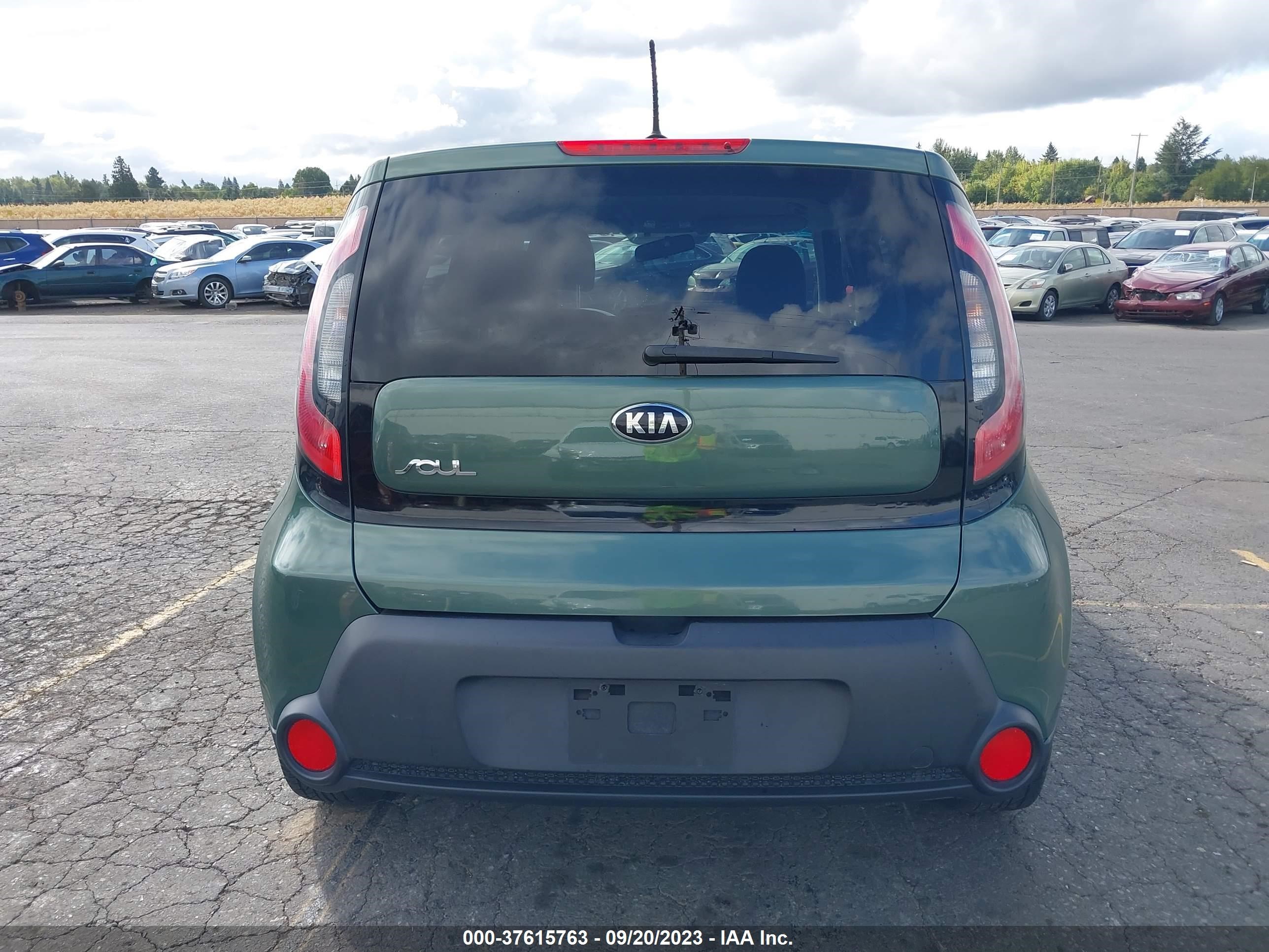 Photo 15 VIN: KNDJN2A28E7037197 - KIA SOUL 