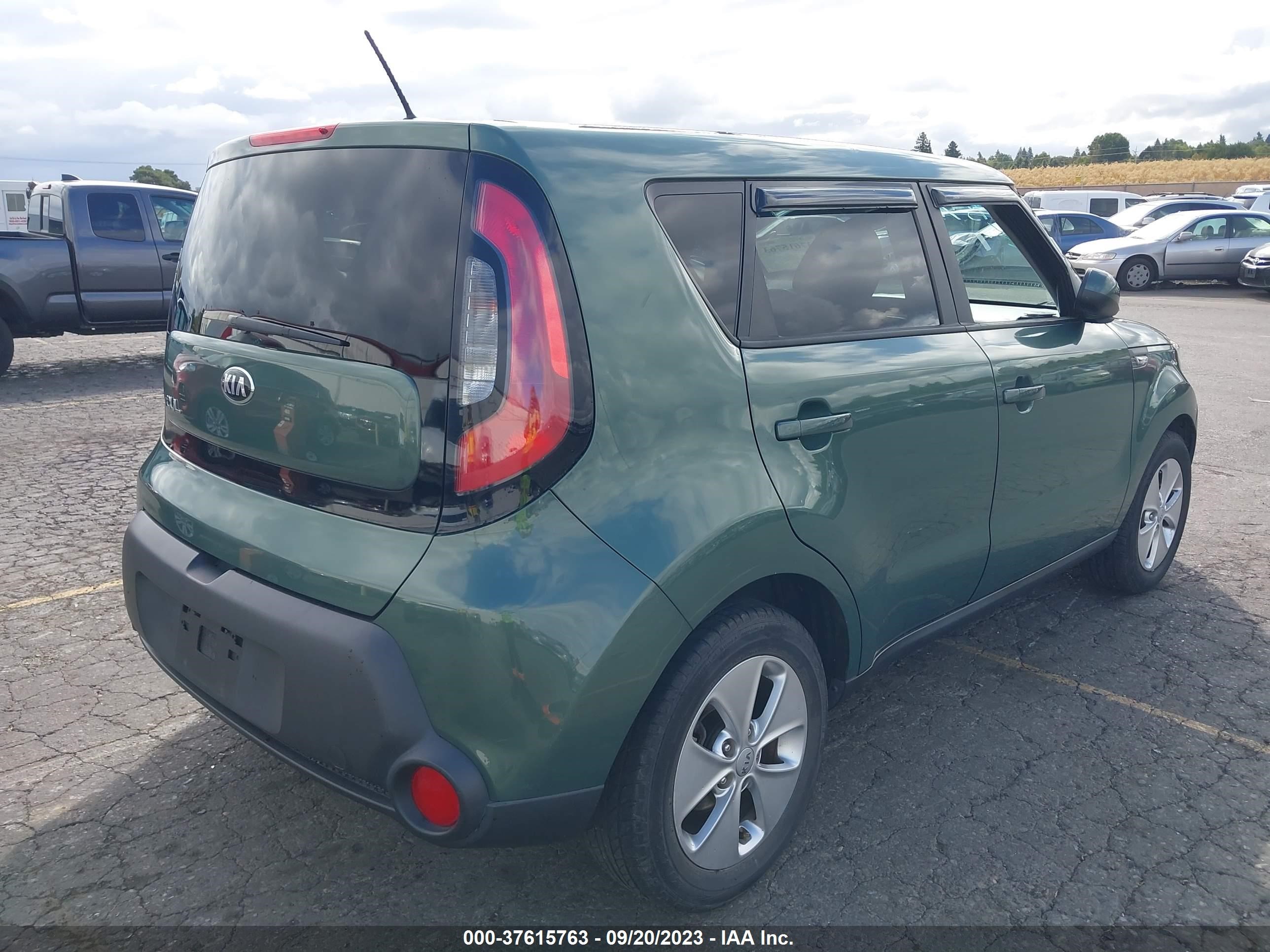 Photo 3 VIN: KNDJN2A28E7037197 - KIA SOUL 