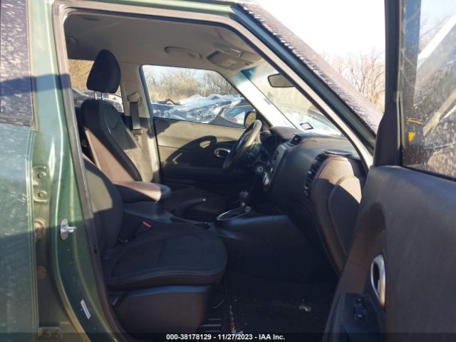 Photo 4 VIN: KNDJN2A28E7050497 - KIA SOUL 