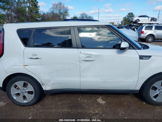 Photo 5 VIN: KNDJN2A28E7054839 - KIA SOUL 