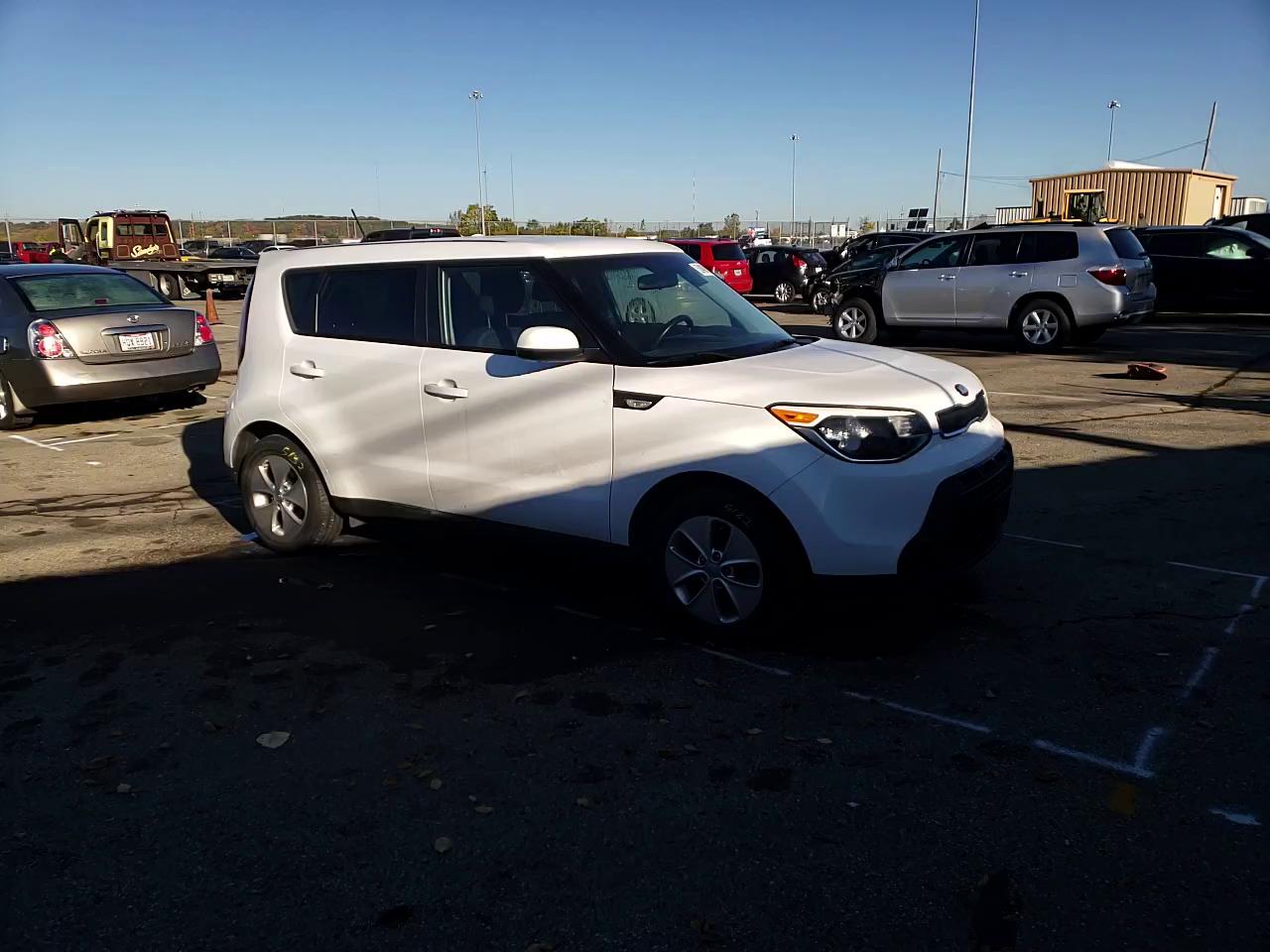 Photo 10 VIN: KNDJN2A28E7086805 - KIA SOUL 