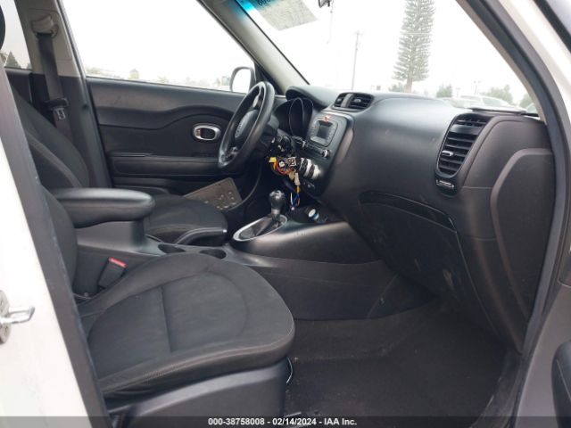 Photo 4 VIN: KNDJN2A28E7747474 - KIA SOUL 