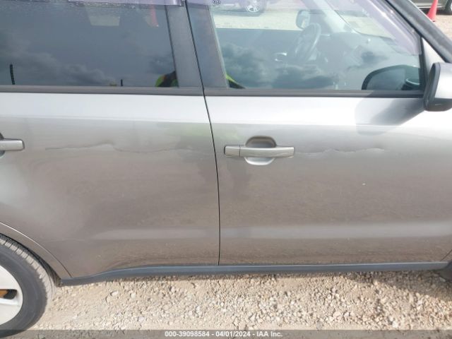 Photo 5 VIN: KNDJN2A28F7138130 - KIA SOUL 