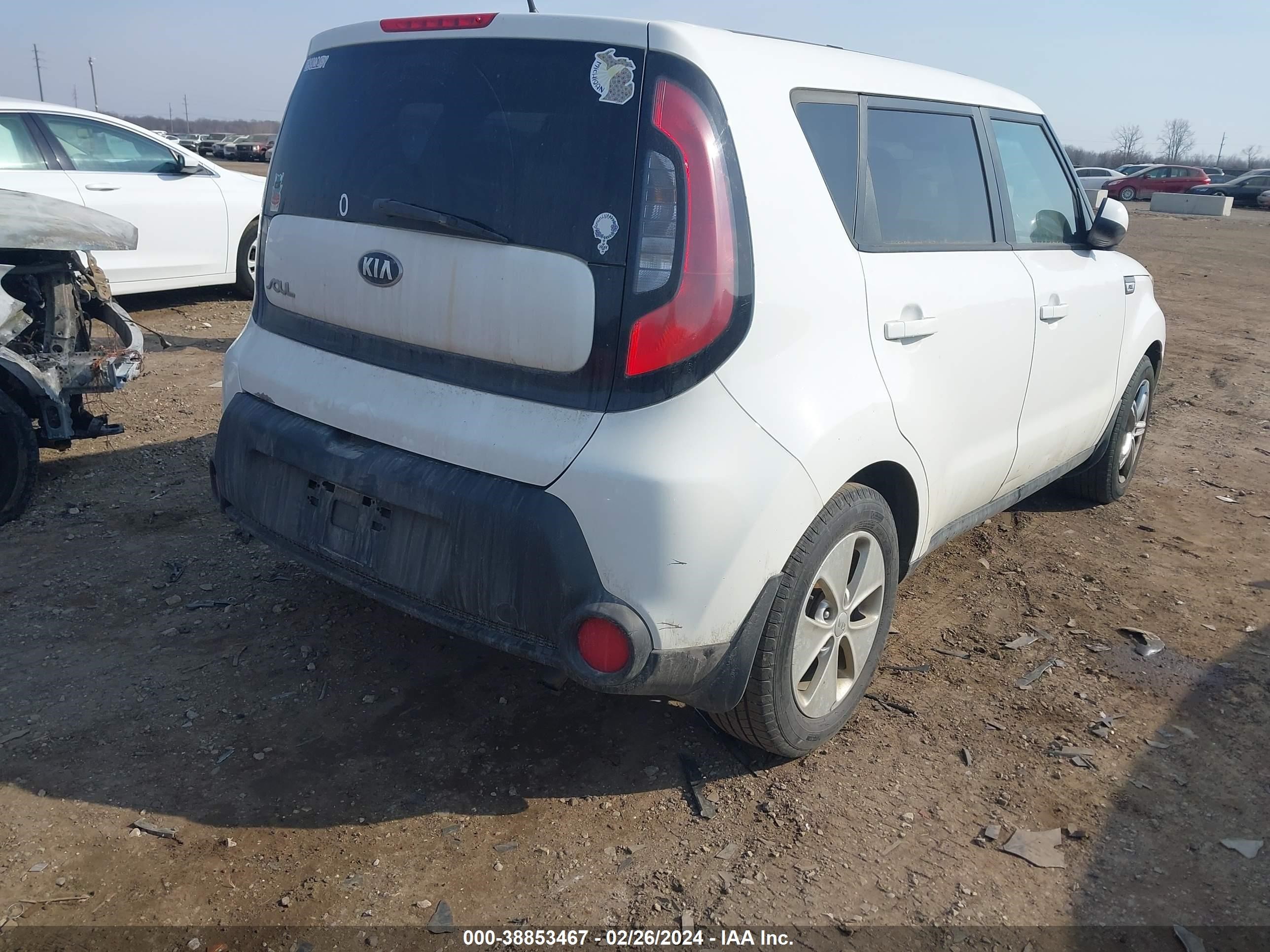 Photo 3 VIN: KNDJN2A28F7141271 - KIA SOUL 